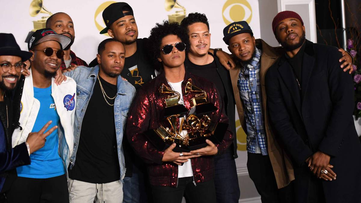 Bruno Mars con 24k Magic triunfa en los grammy